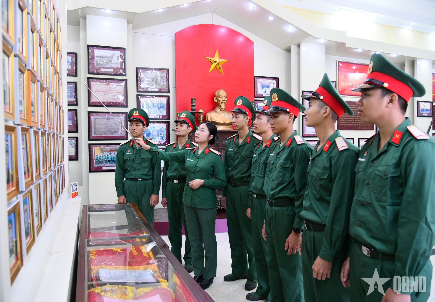 Tiếp lửa cho chiến sĩ mới về truyền thống Sư đoàn 324